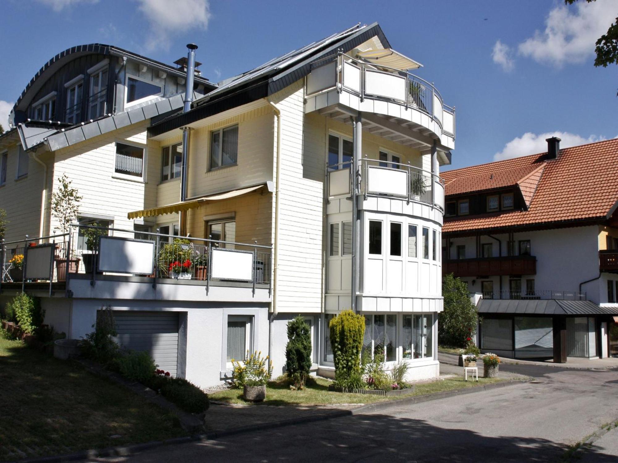 Ferienwohnungen Uhren Allgaier Schoenwald im Schwarzwald Exterior photo
